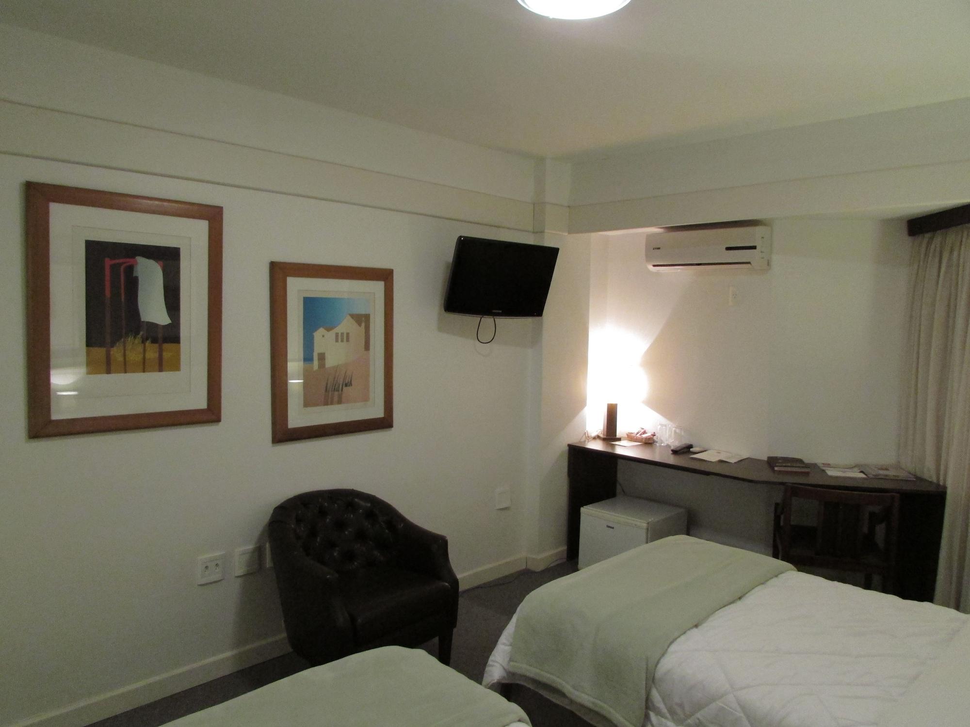 Hotel Continental Porto Alegre By Samba Extérieur photo