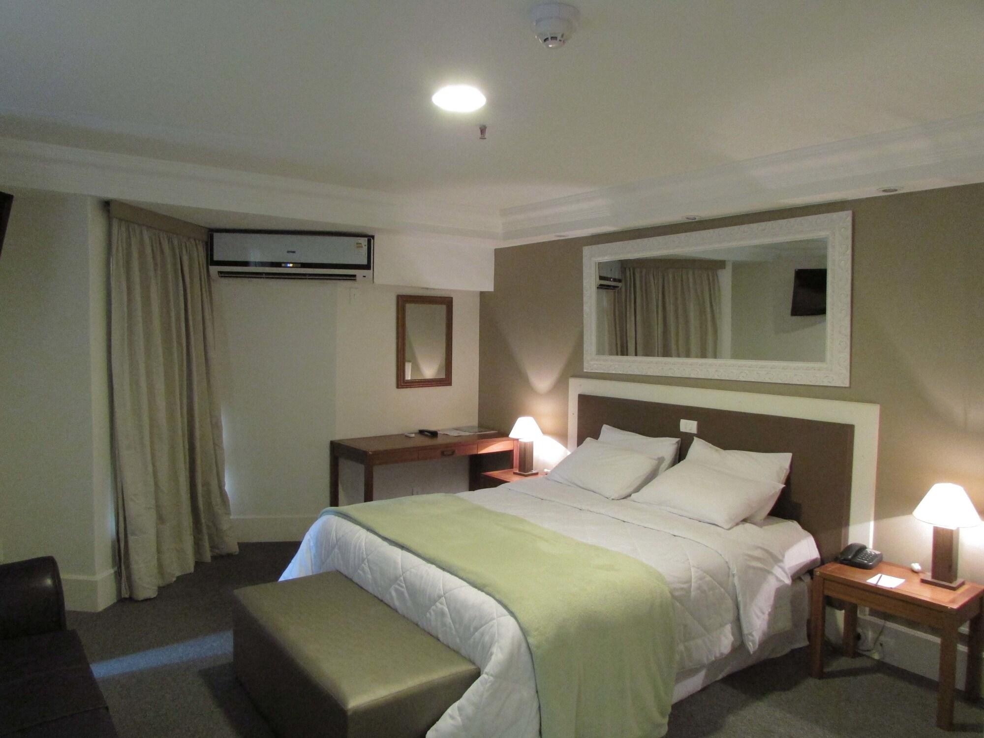 Hotel Continental Porto Alegre By Samba Extérieur photo