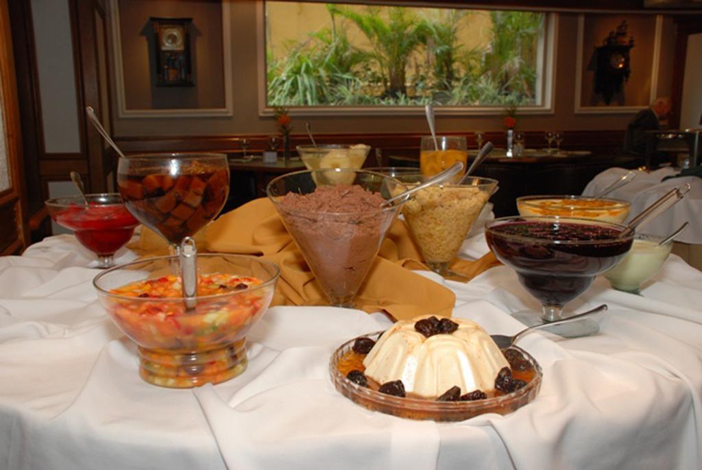 Hotel Continental Porto Alegre By Samba Extérieur photo
