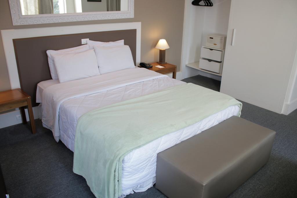 Hotel Continental Porto Alegre By Samba Extérieur photo