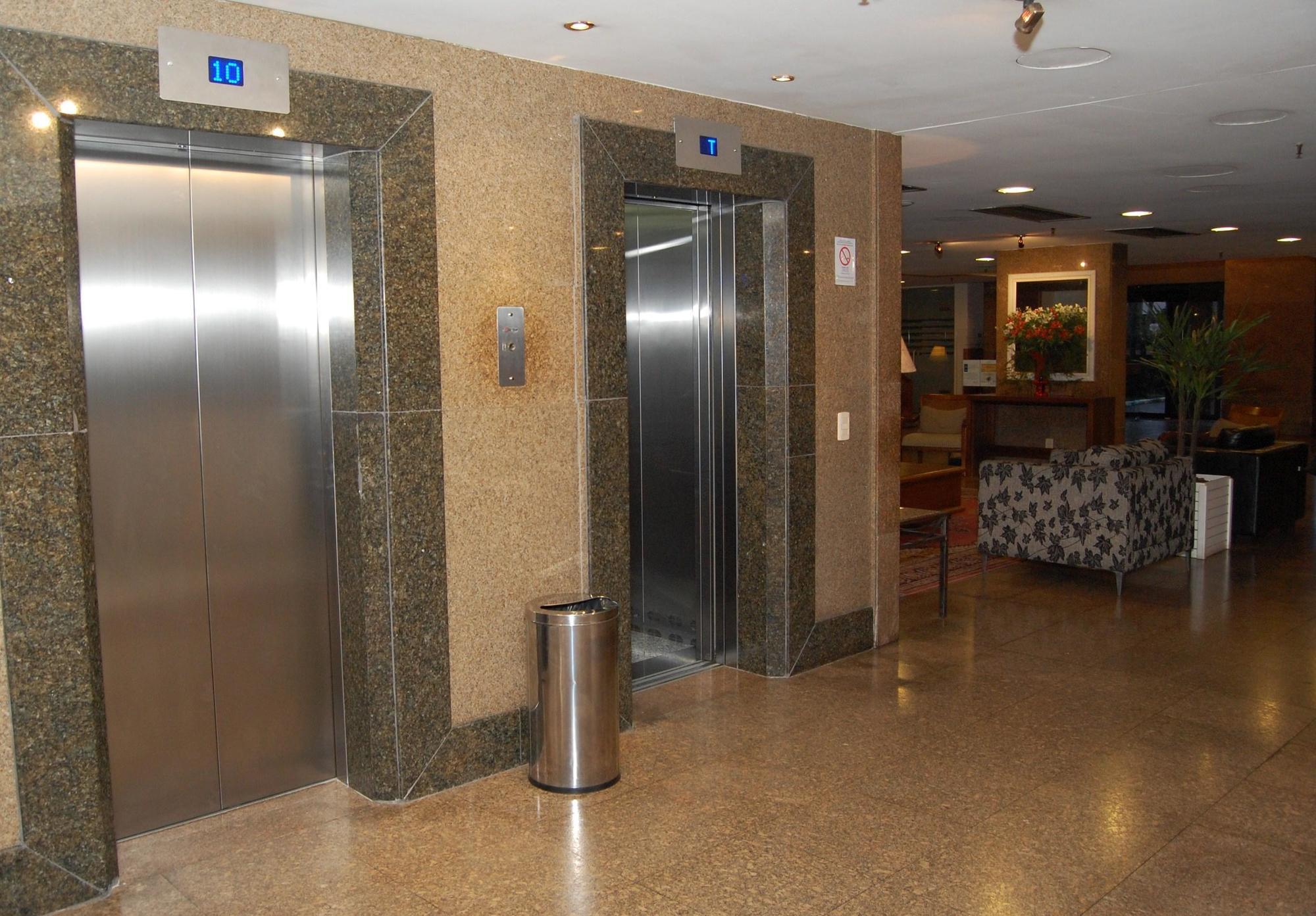 Hotel Continental Porto Alegre By Samba Extérieur photo