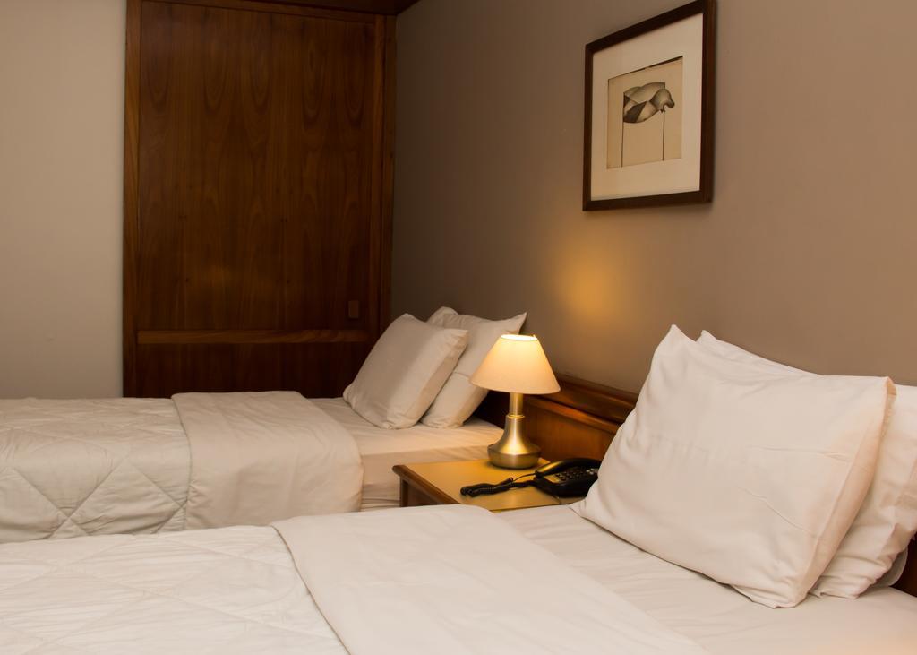Hotel Continental Porto Alegre By Samba Extérieur photo