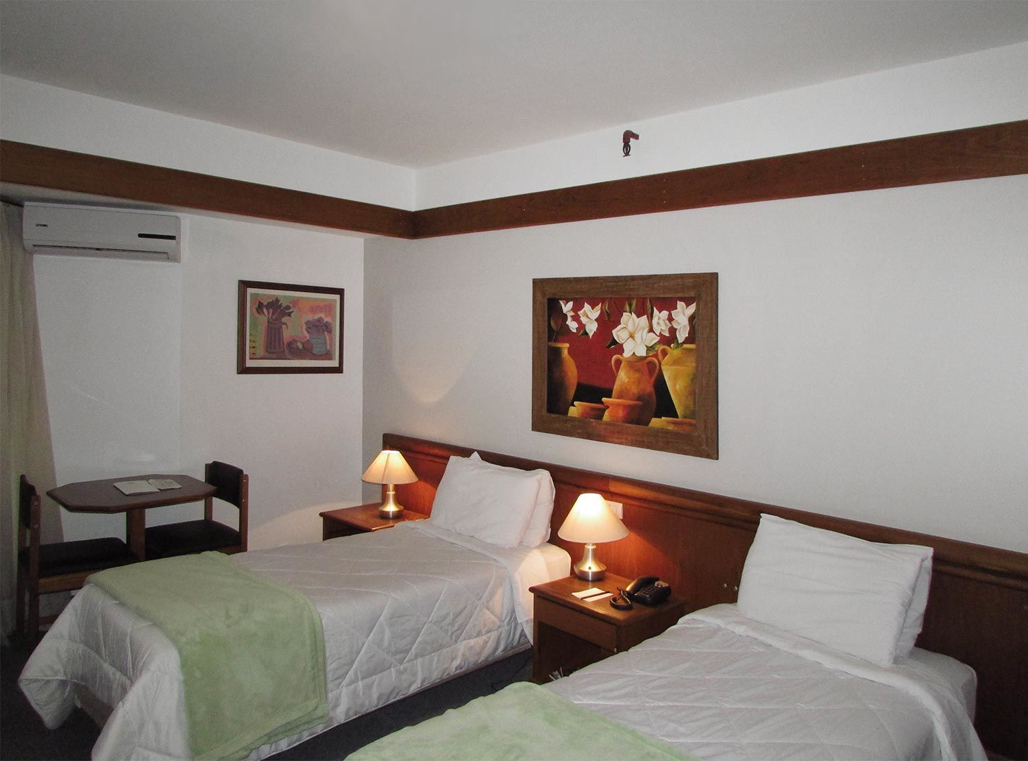 Hotel Continental Porto Alegre By Samba Extérieur photo