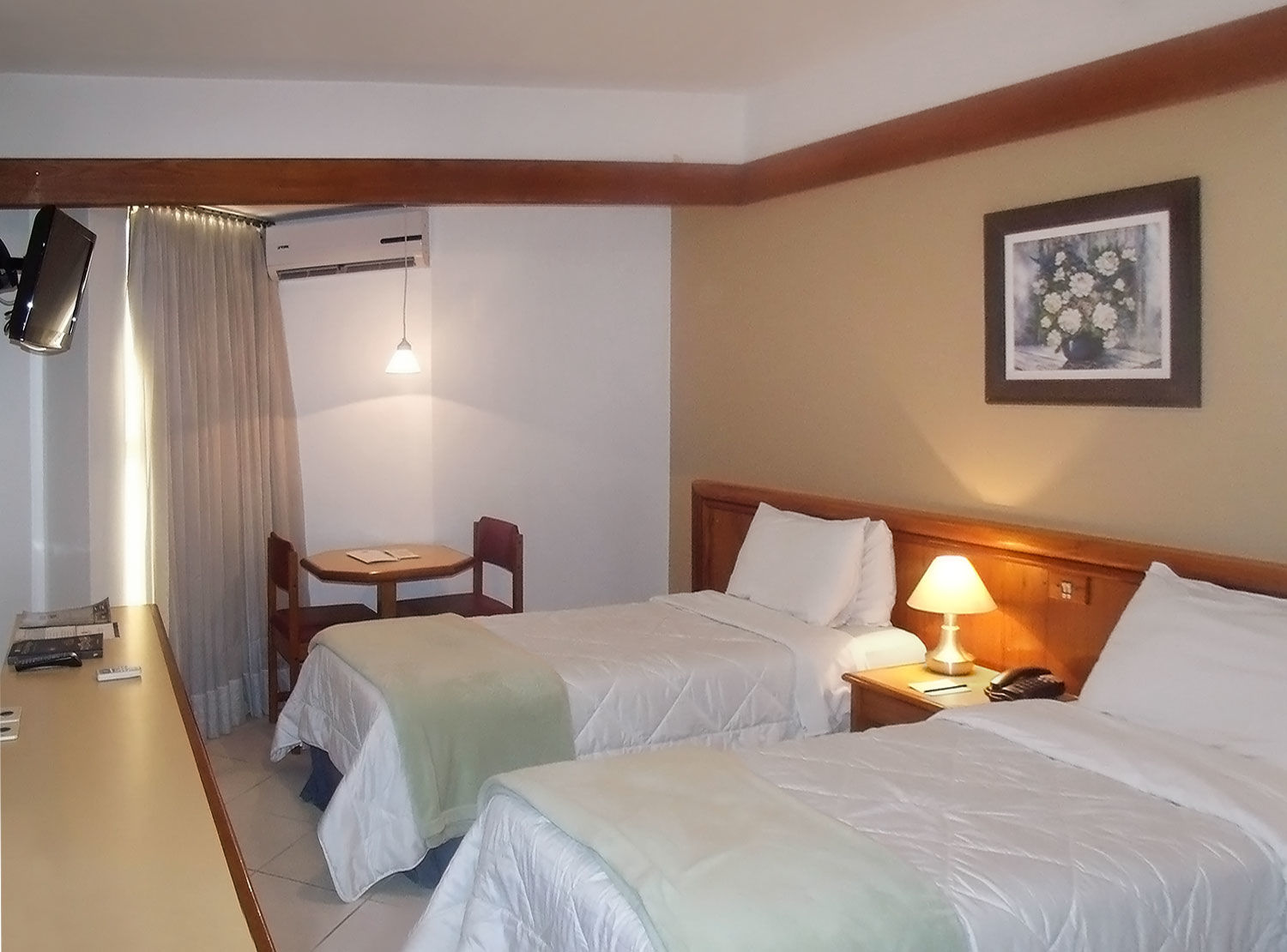 Hotel Continental Porto Alegre By Samba Extérieur photo