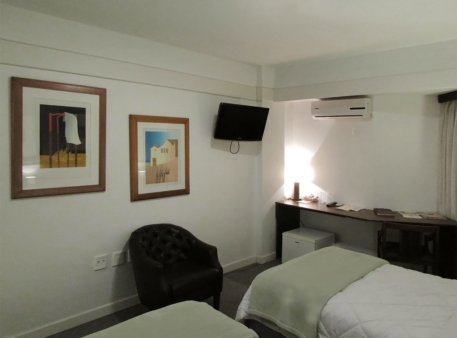 Hotel Continental Porto Alegre By Samba Extérieur photo